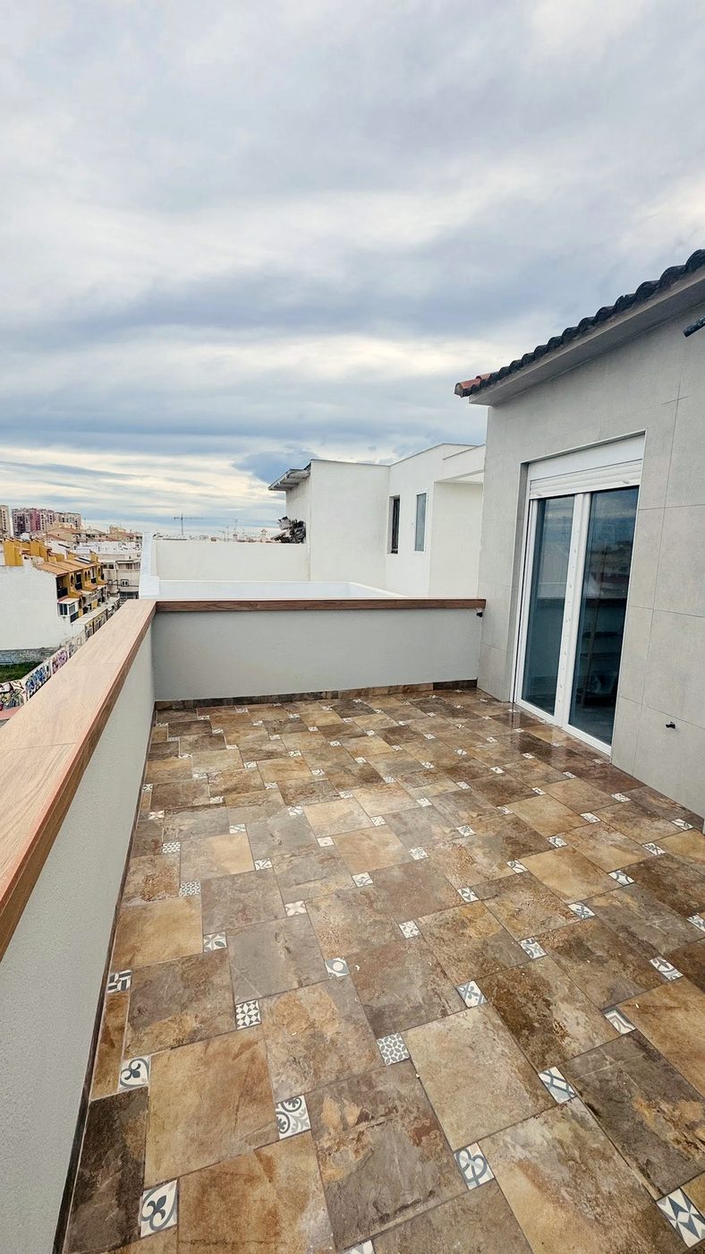 Finished rooftop terrace on the Costa Blanca